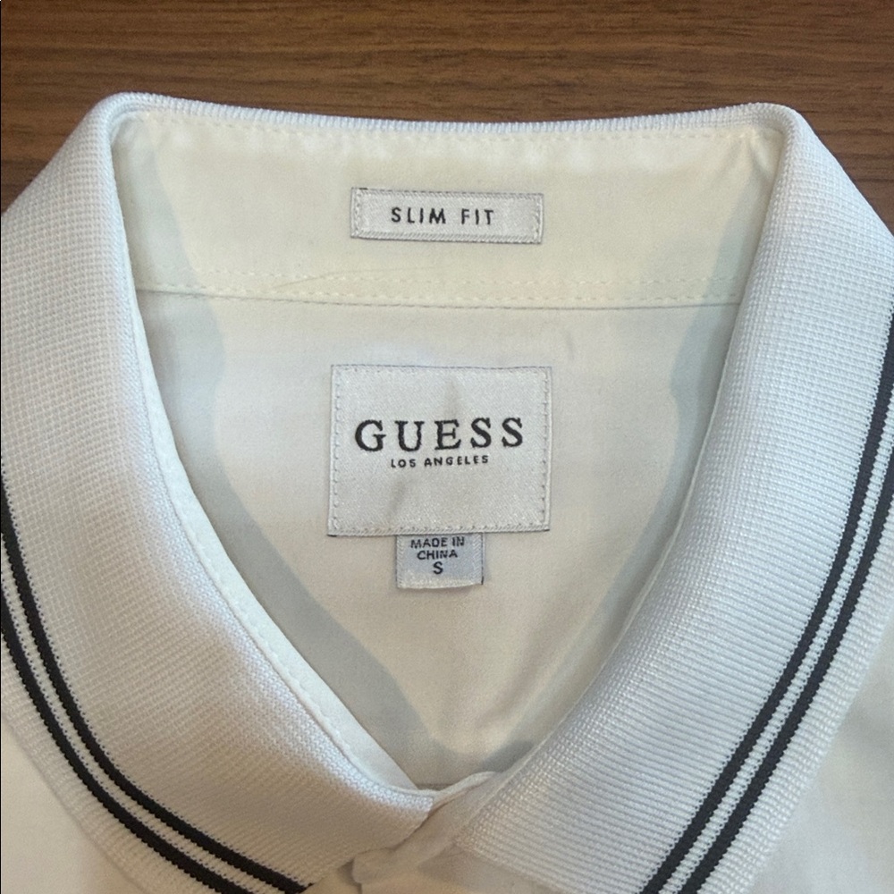 Guess White Short Sleeve Shirt with Black Trim - Picture 2 of 5